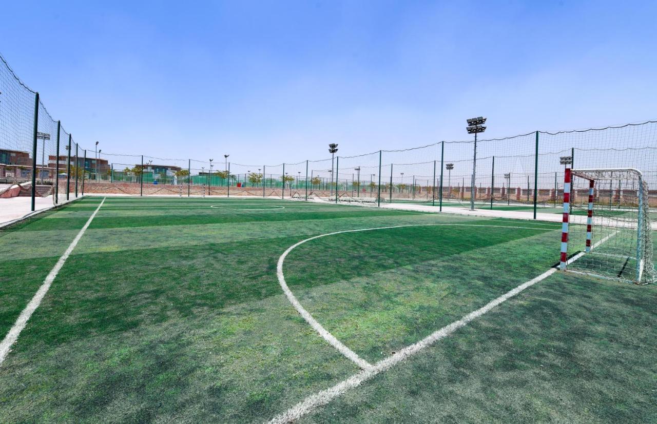 Tolip Gardens Hotel Kairo Eksteriør billede The training ground of Al-Ahli SC