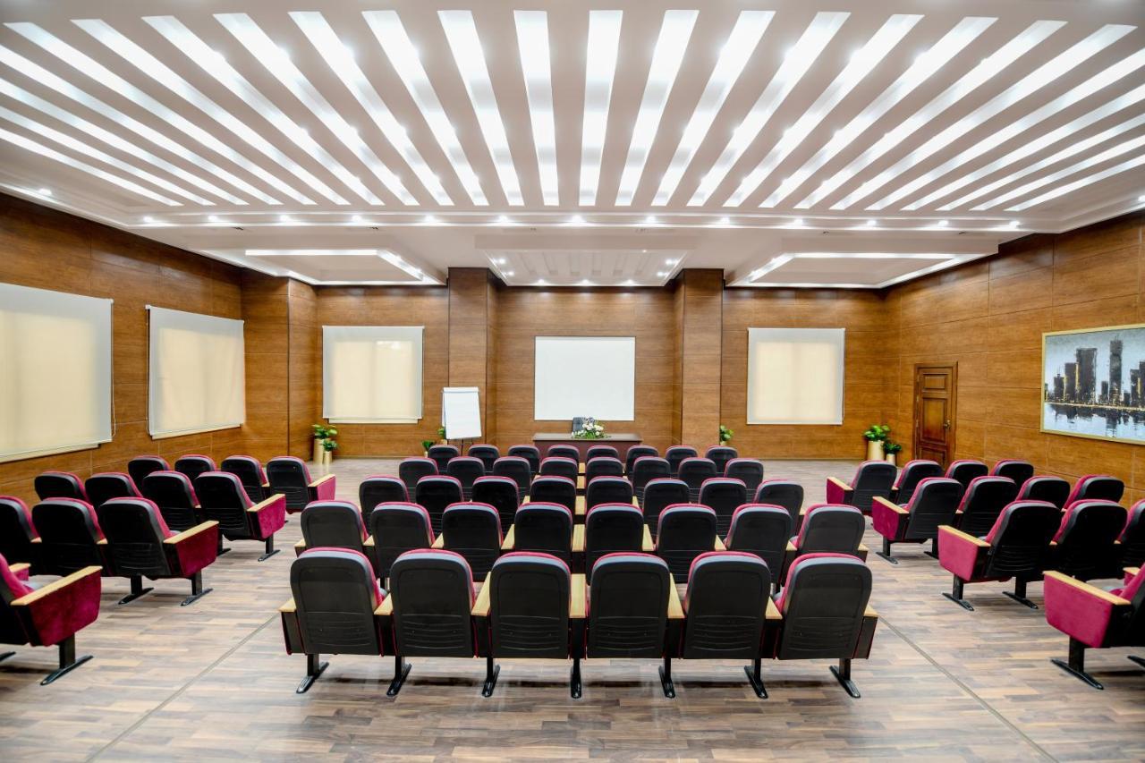 Tolip Gardens Hotel Kairo Eksteriør billede The auditorium